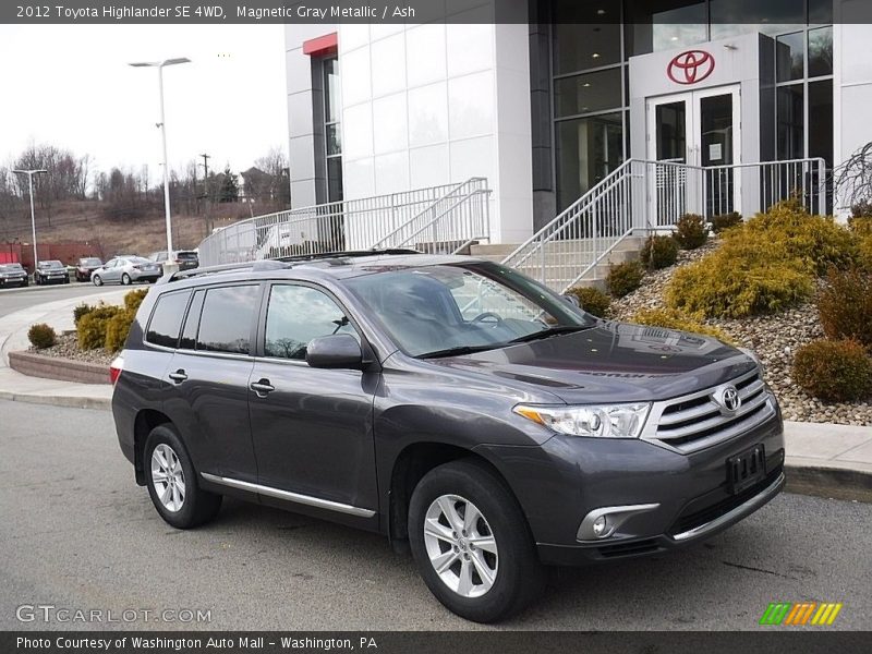 Magnetic Gray Metallic / Ash 2012 Toyota Highlander SE 4WD