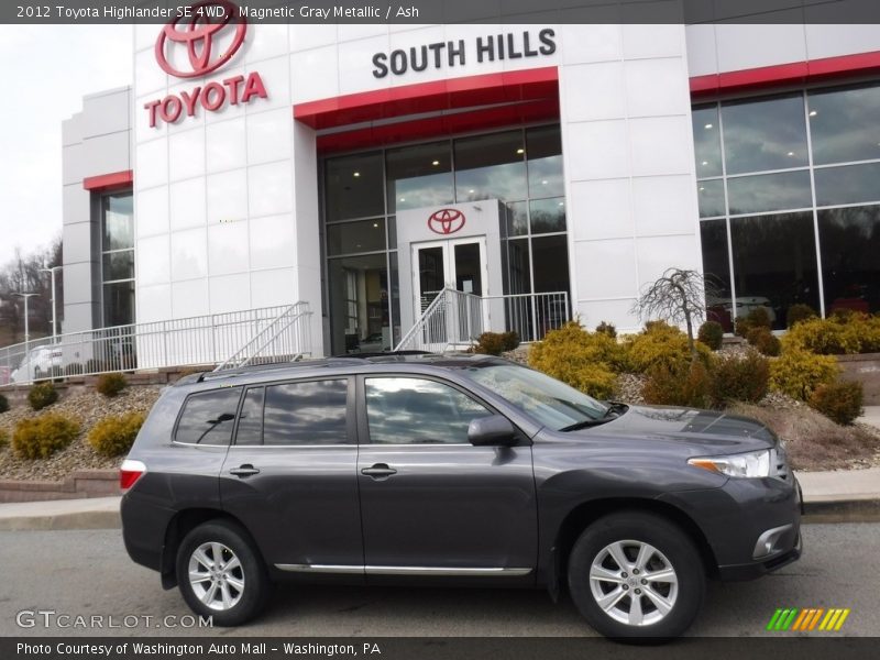 Magnetic Gray Metallic / Ash 2012 Toyota Highlander SE 4WD
