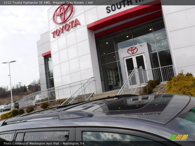 Magnetic Gray Metallic / Ash 2012 Toyota Highlander SE 4WD