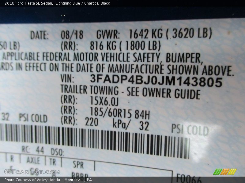 Lightning Blue / Charcoal Black 2018 Ford Fiesta SE Sedan