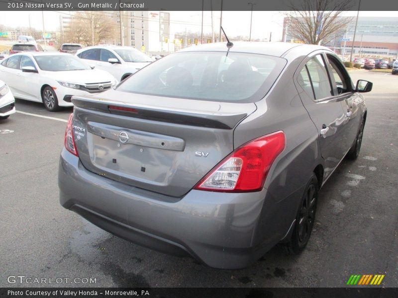 Gun Metallic / Charcoal 2019 Nissan Versa SV
