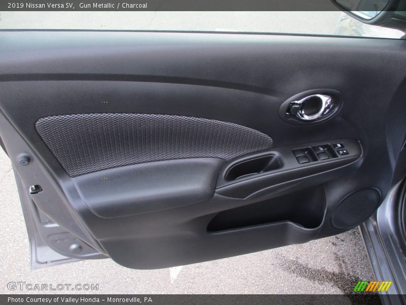 Gun Metallic / Charcoal 2019 Nissan Versa SV