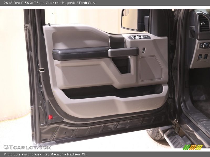 Magnetic / Earth Gray 2018 Ford F150 XLT SuperCab 4x4