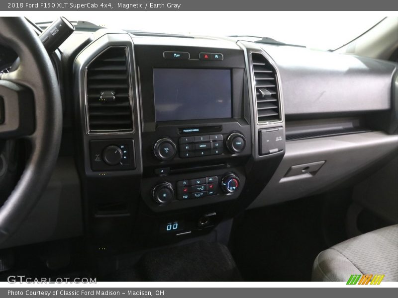 Magnetic / Earth Gray 2018 Ford F150 XLT SuperCab 4x4