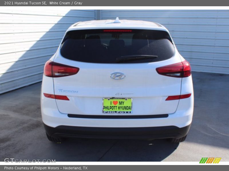 White Cream / Gray 2021 Hyundai Tucson SE