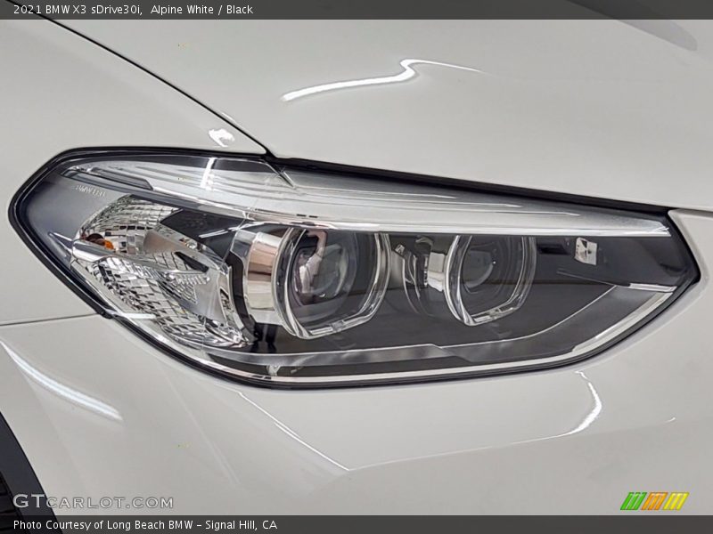 Alpine White / Black 2021 BMW X3 sDrive30i