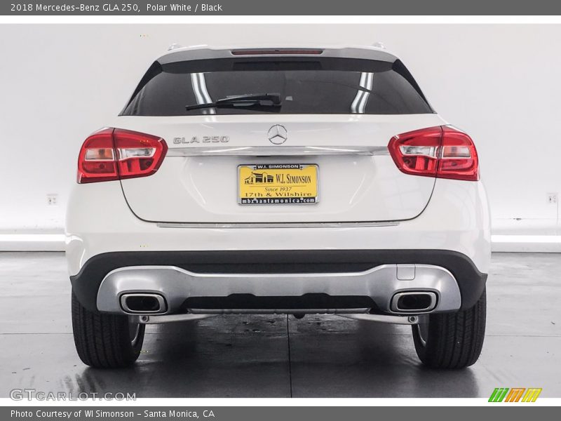 Polar White / Black 2018 Mercedes-Benz GLA 250