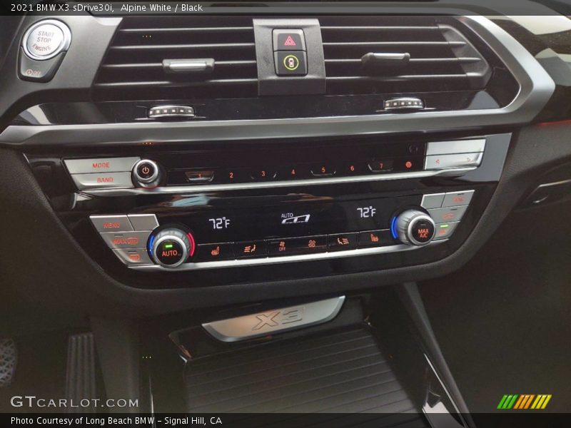 Alpine White / Black 2021 BMW X3 sDrive30i