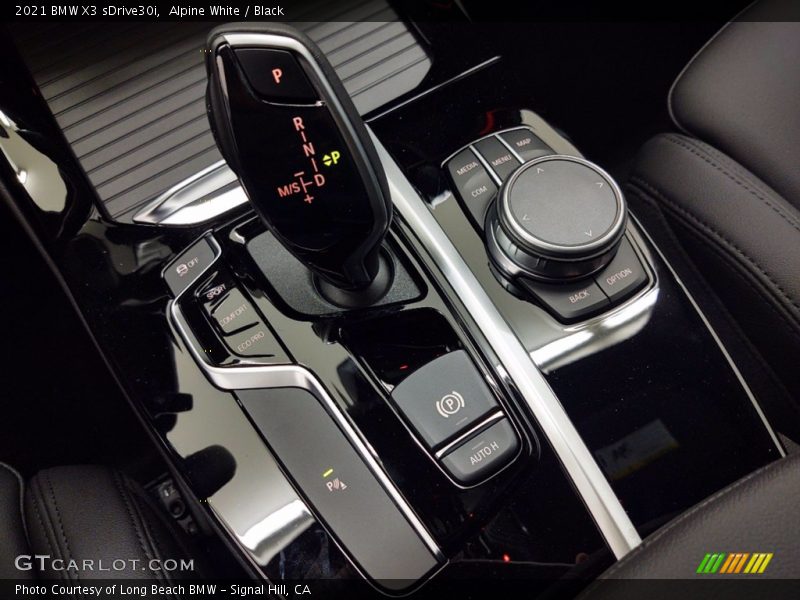 Alpine White / Black 2021 BMW X3 sDrive30i