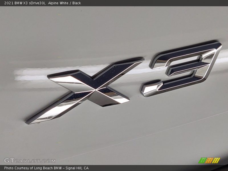 Alpine White / Black 2021 BMW X3 sDrive30i