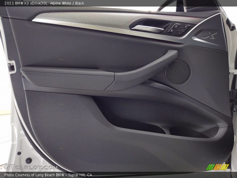 Alpine White / Black 2021 BMW X3 sDrive30i
