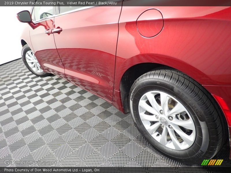 Velvet Red Pearl / Black/Alloy 2019 Chrysler Pacifica Touring Plus