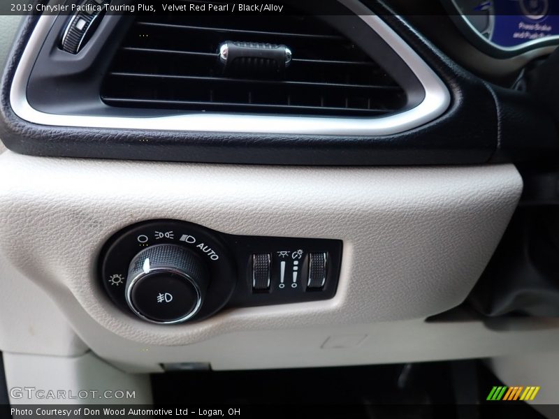 Velvet Red Pearl / Black/Alloy 2019 Chrysler Pacifica Touring Plus