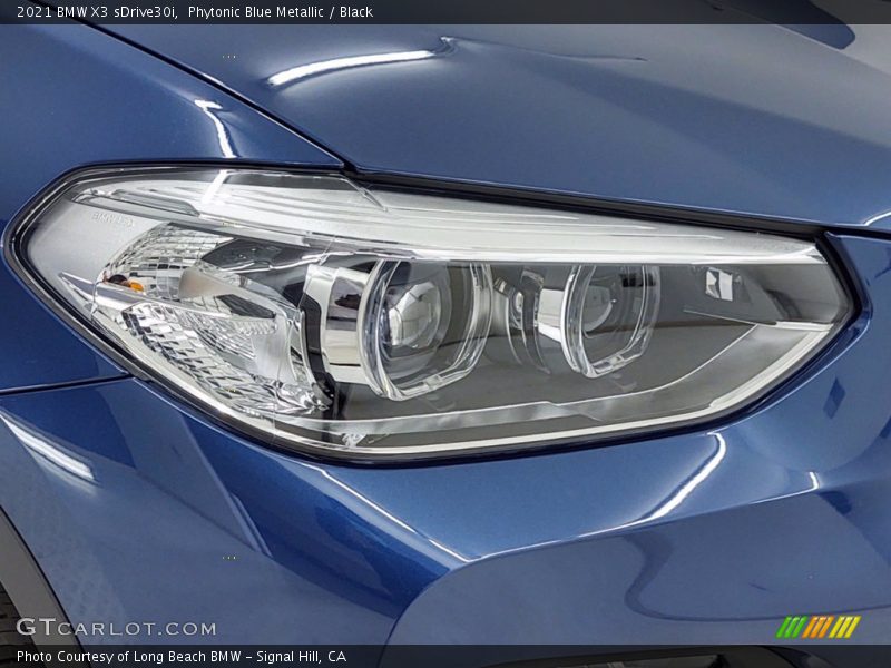 Phytonic Blue Metallic / Black 2021 BMW X3 sDrive30i