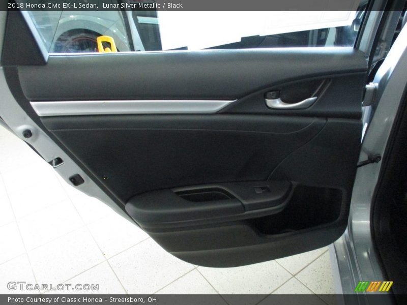 Lunar Silver Metallic / Black 2018 Honda Civic EX-L Sedan
