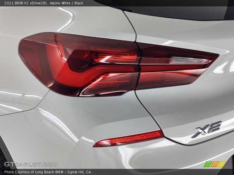 Alpine White / Black 2021 BMW X2 xDrive28i