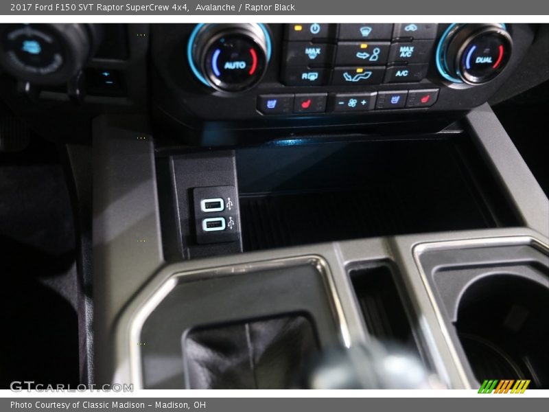 Avalanche / Raptor Black 2017 Ford F150 SVT Raptor SuperCrew 4x4