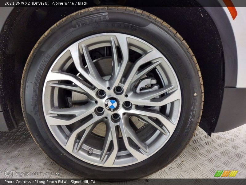 Alpine White / Black 2021 BMW X2 sDrive28i