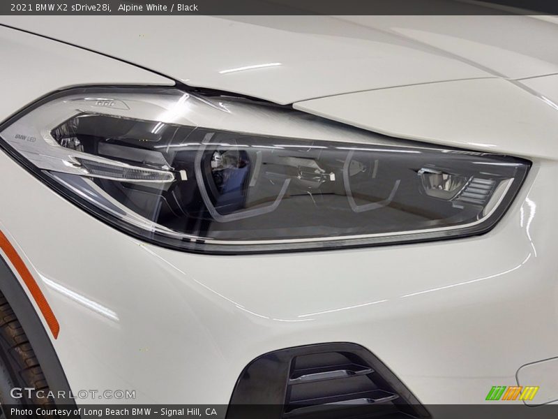 Alpine White / Black 2021 BMW X2 sDrive28i