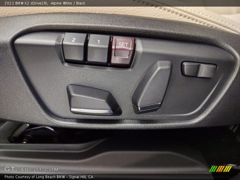 Alpine White / Black 2021 BMW X2 sDrive28i