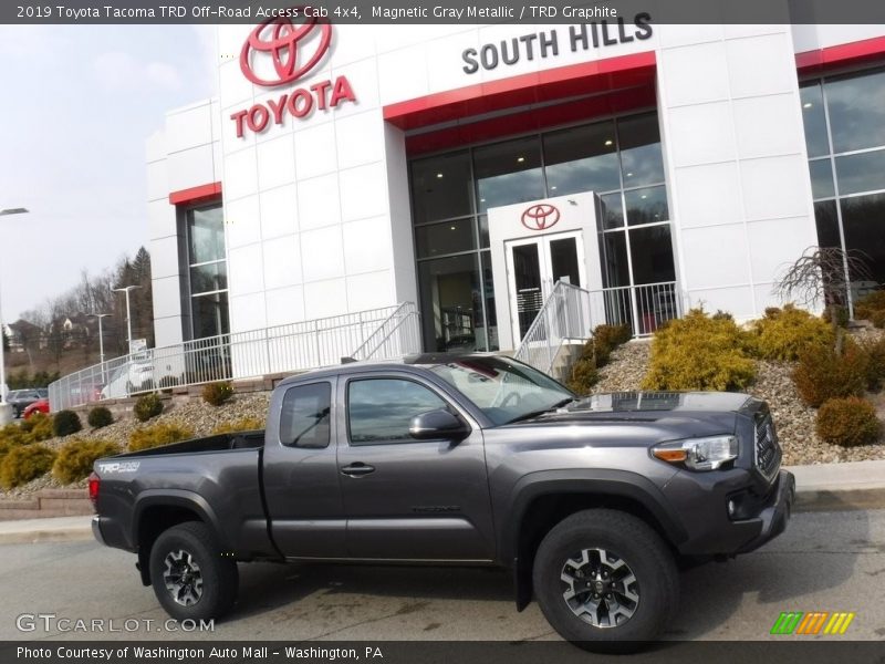 Magnetic Gray Metallic / TRD Graphite 2019 Toyota Tacoma TRD Off-Road Access Cab 4x4