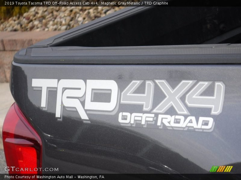 Magnetic Gray Metallic / TRD Graphite 2019 Toyota Tacoma TRD Off-Road Access Cab 4x4