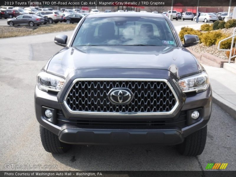 Magnetic Gray Metallic / TRD Graphite 2019 Toyota Tacoma TRD Off-Road Access Cab 4x4