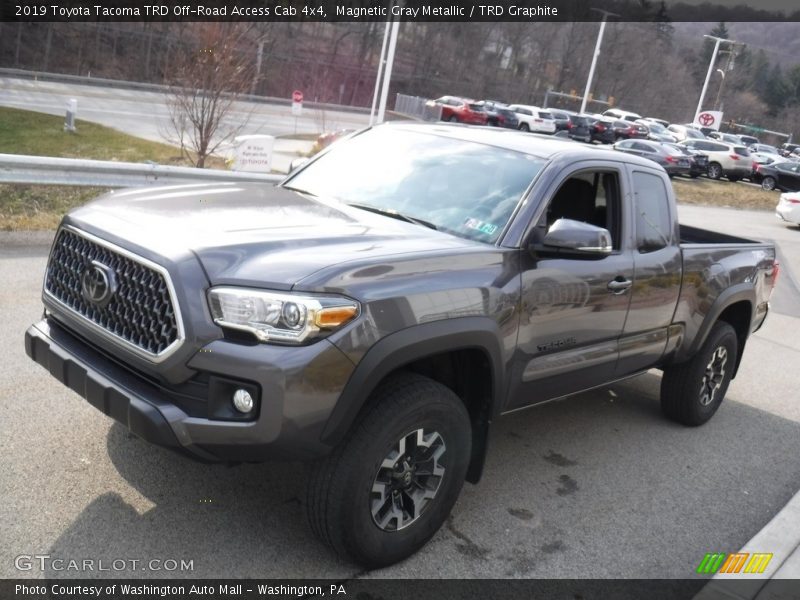 Magnetic Gray Metallic / TRD Graphite 2019 Toyota Tacoma TRD Off-Road Access Cab 4x4