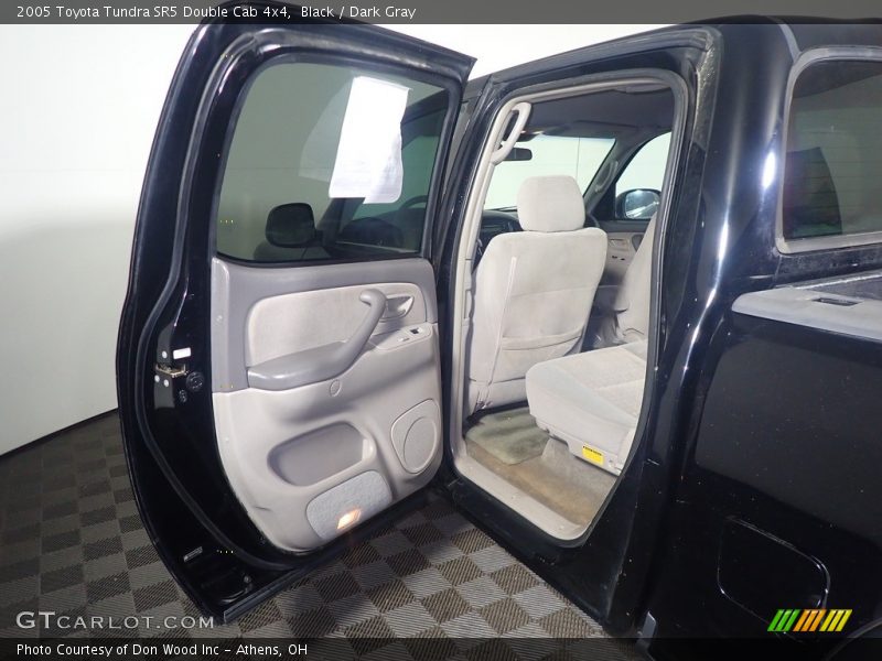 Black / Dark Gray 2005 Toyota Tundra SR5 Double Cab 4x4