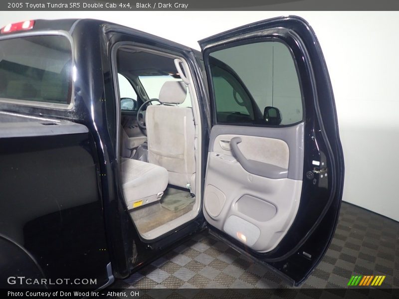 Black / Dark Gray 2005 Toyota Tundra SR5 Double Cab 4x4