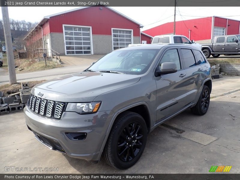 Sting-Gray / Black 2021 Jeep Grand Cherokee Laredo 4x4