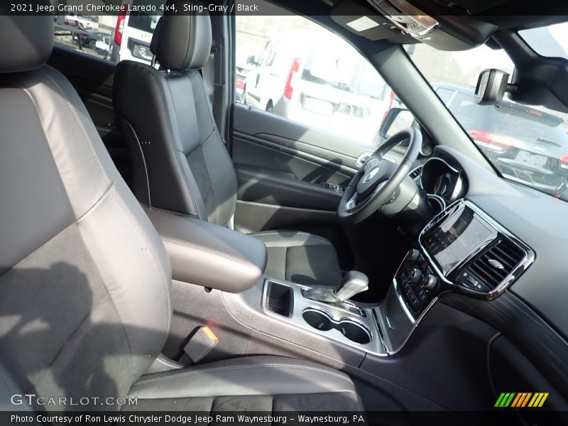Sting-Gray / Black 2021 Jeep Grand Cherokee Laredo 4x4