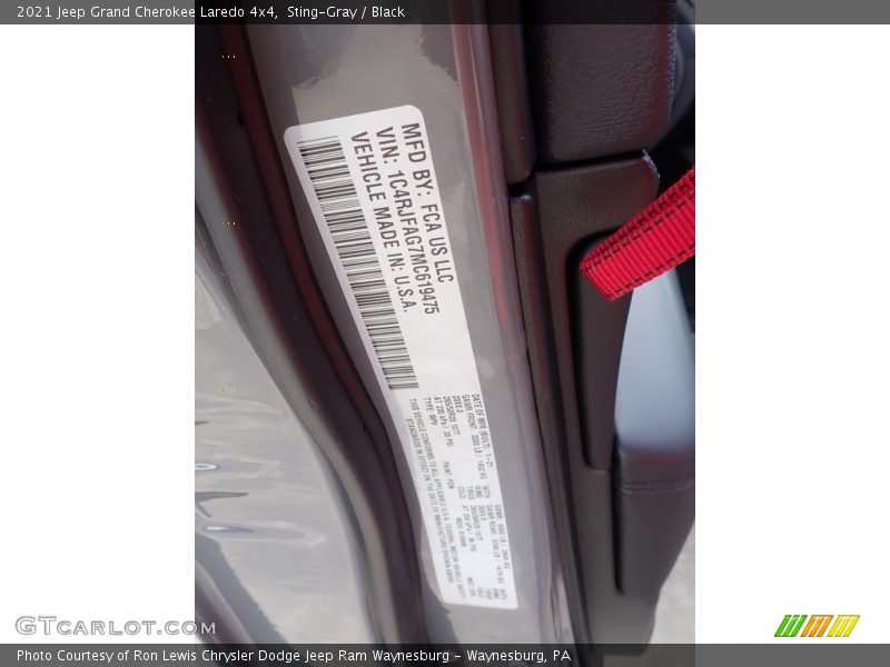 Sting-Gray / Black 2021 Jeep Grand Cherokee Laredo 4x4
