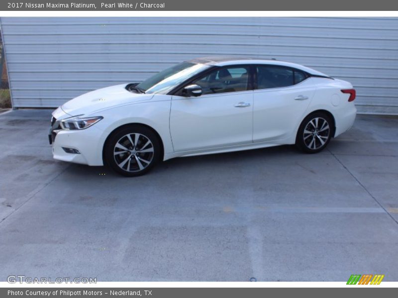 Pearl White / Charcoal 2017 Nissan Maxima Platinum