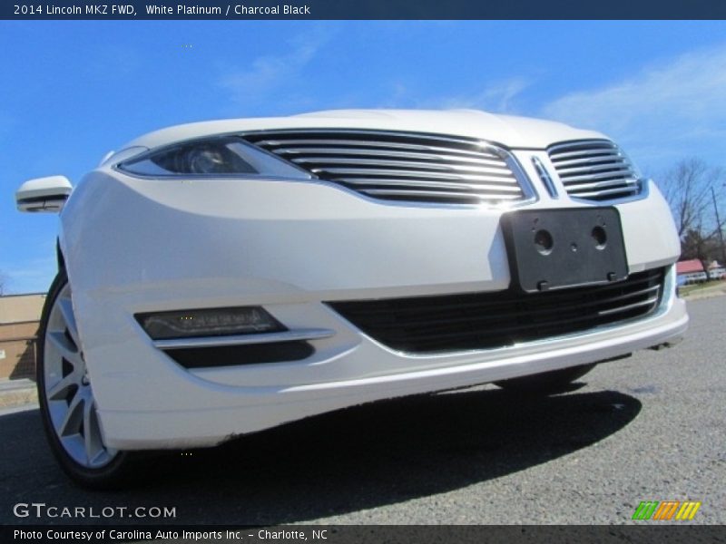 White Platinum / Charcoal Black 2014 Lincoln MKZ FWD