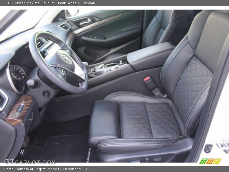 Pearl White / Charcoal 2017 Nissan Maxima Platinum