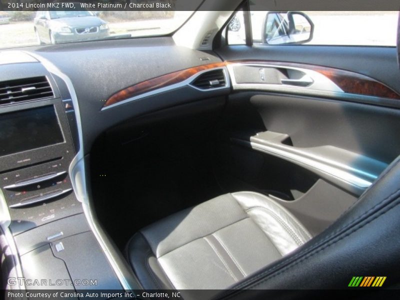 White Platinum / Charcoal Black 2014 Lincoln MKZ FWD