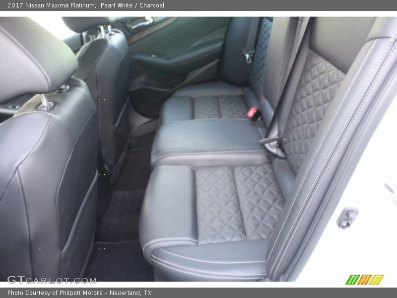 Pearl White / Charcoal 2017 Nissan Maxima Platinum
