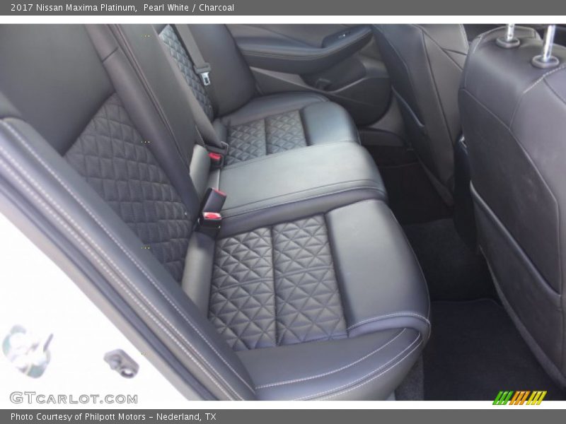 Pearl White / Charcoal 2017 Nissan Maxima Platinum
