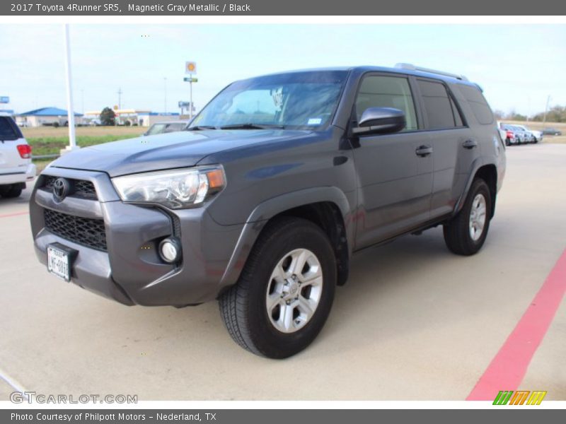 Magnetic Gray Metallic / Black 2017 Toyota 4Runner SR5