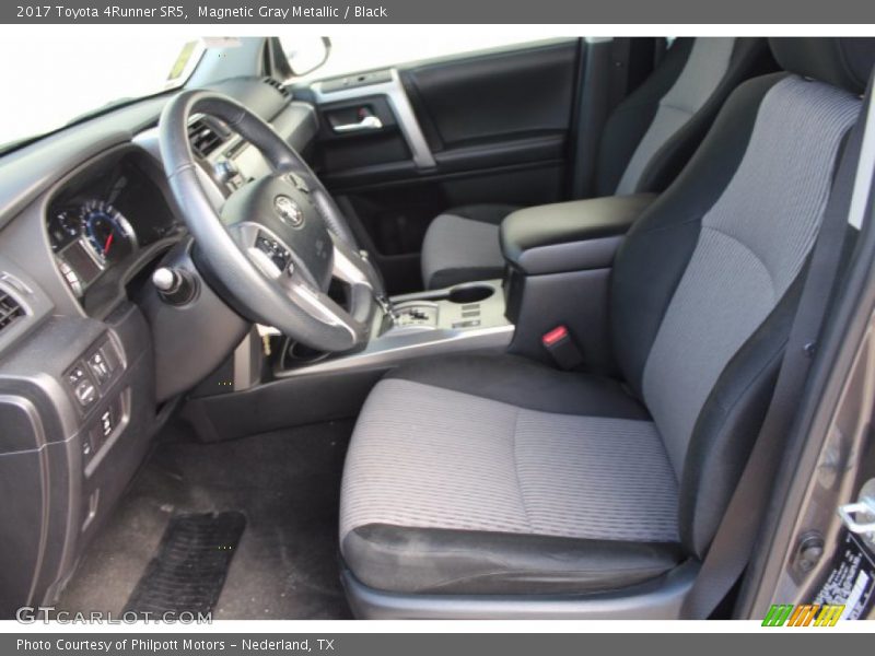 Magnetic Gray Metallic / Black 2017 Toyota 4Runner SR5