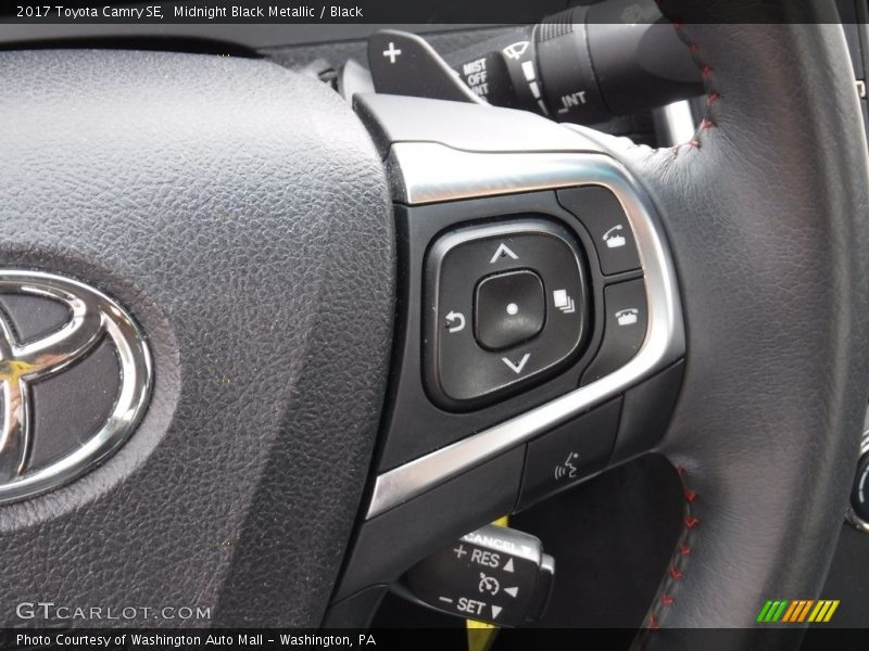 Midnight Black Metallic / Black 2017 Toyota Camry SE
