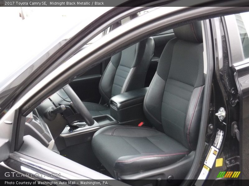 Midnight Black Metallic / Black 2017 Toyota Camry SE