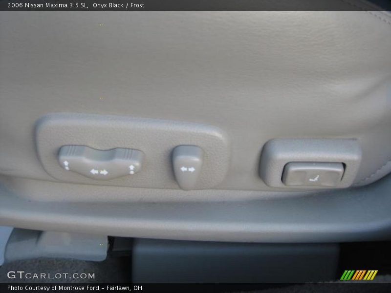 Onyx Black / Frost 2006 Nissan Maxima 3.5 SL