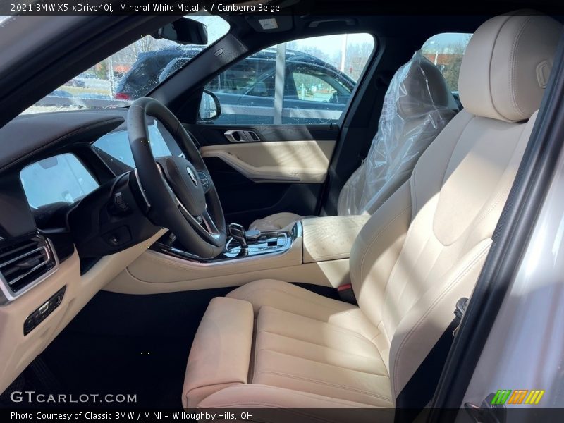 Mineral White Metallic / Canberra Beige 2021 BMW X5 xDrive40i