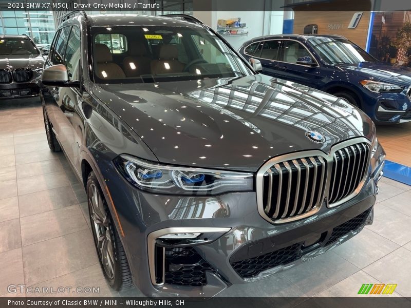 Dravit Grey Metallic / Tartufo 2021 BMW X7 M50i