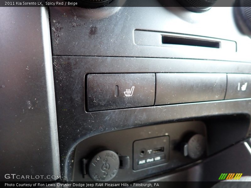 Spicy Red / Beige 2011 Kia Sorento LX