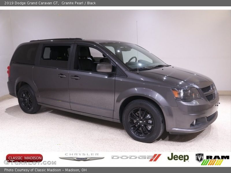 Granite Pearl / Black 2019 Dodge Grand Caravan GT