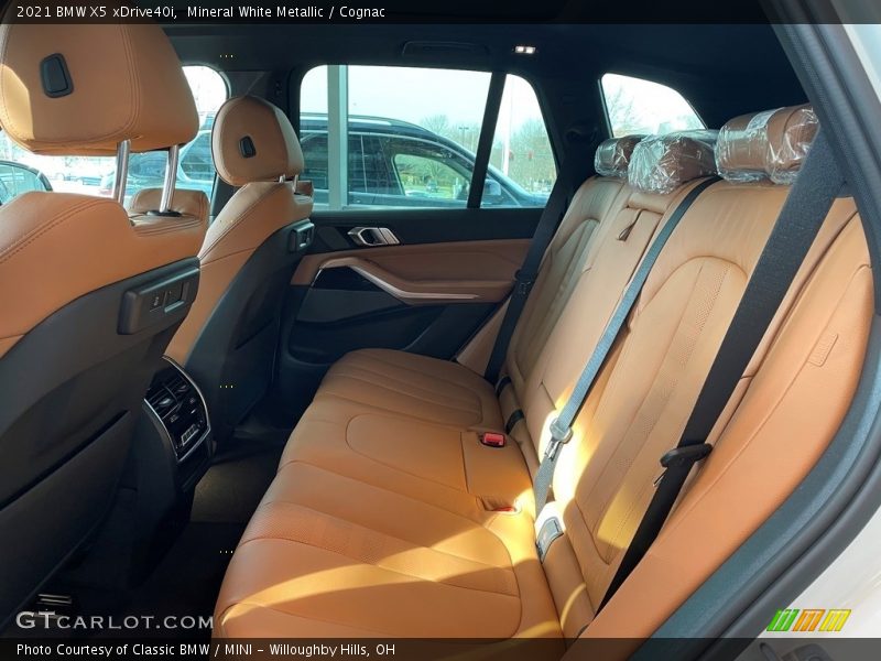 Mineral White Metallic / Cognac 2021 BMW X5 xDrive40i