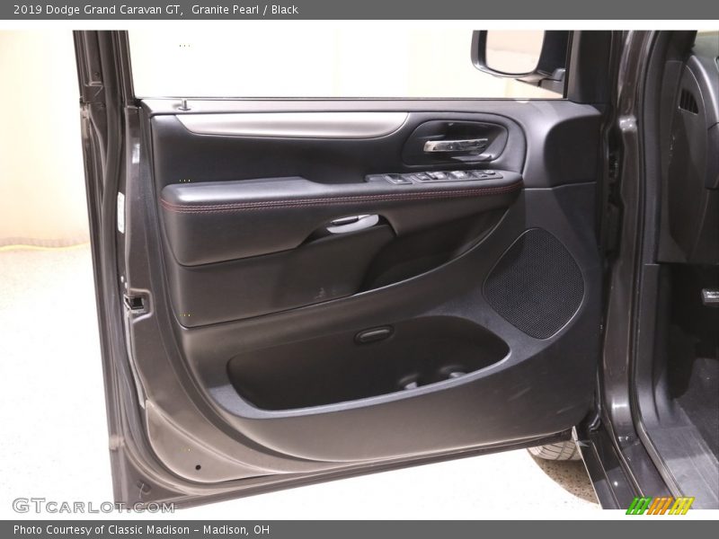 Granite Pearl / Black 2019 Dodge Grand Caravan GT